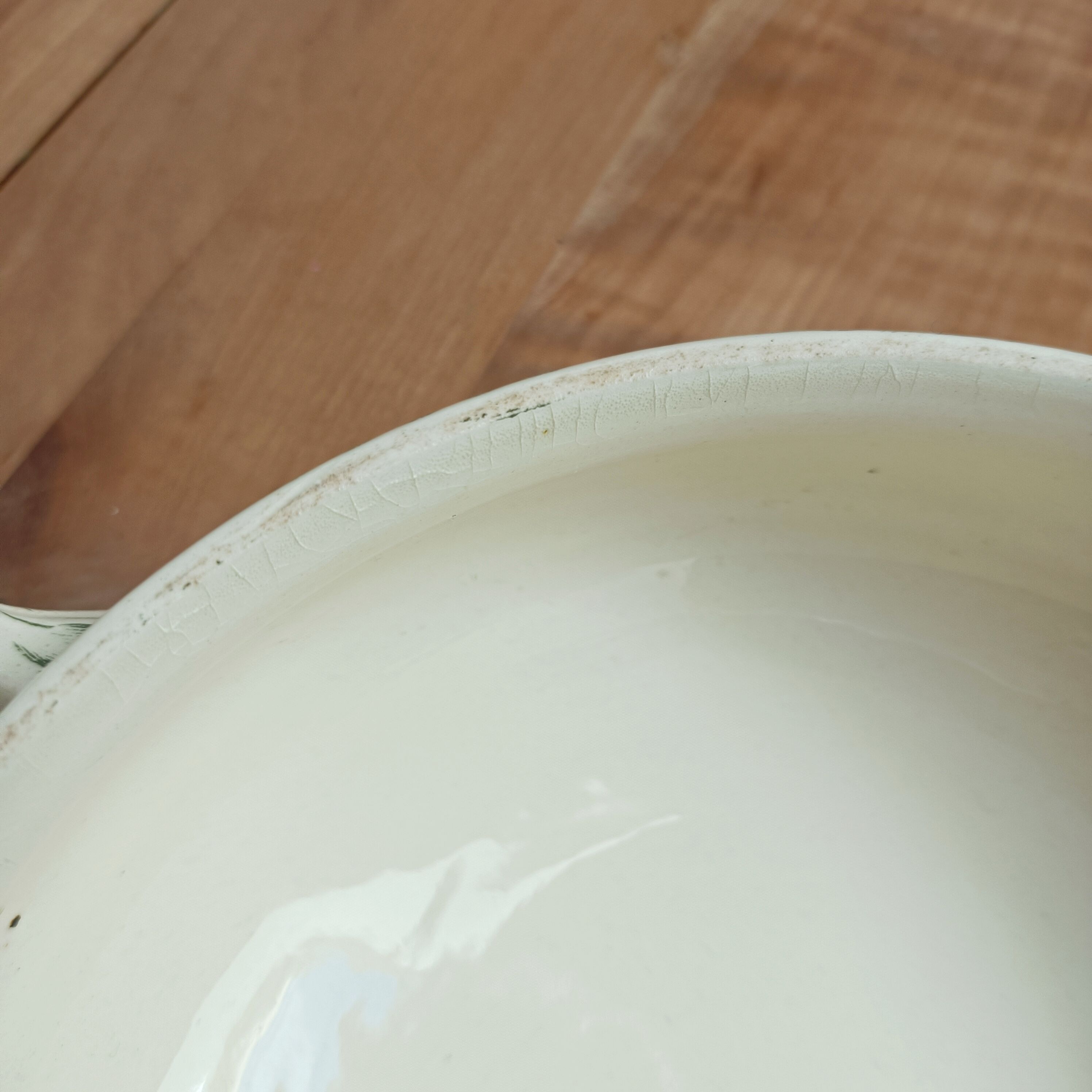 Choisy le Roi iron clay soup tureen, HB & Cie, Arles