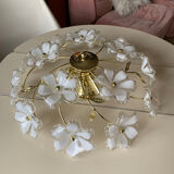 Ceiling chandelier with flowers