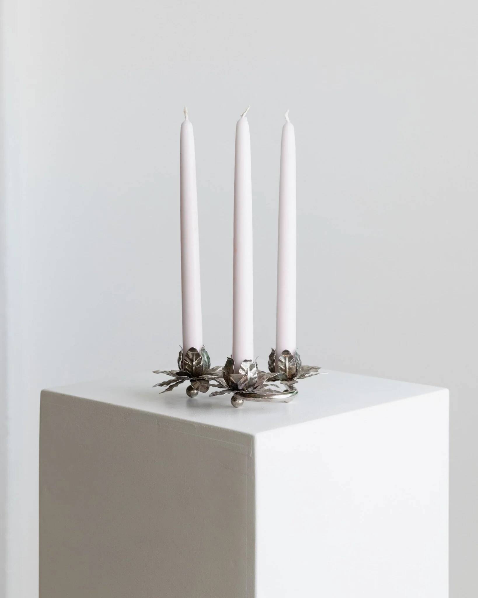 Silver-plated Metal Candlestick with 3 Flower Cups - Vintage Mid-Century Italian Design (1960s)