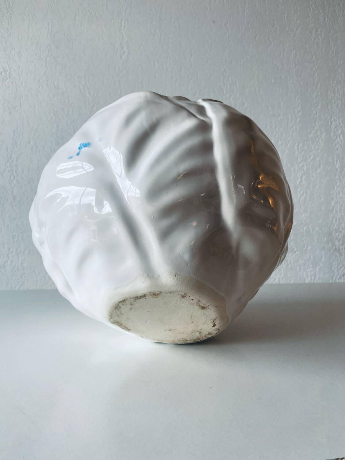 Ceramic cabbage plant pot