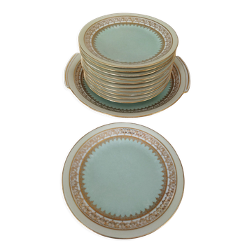 Dish and 11 dessert plates in porcelain by Chapus Frères Limoges.