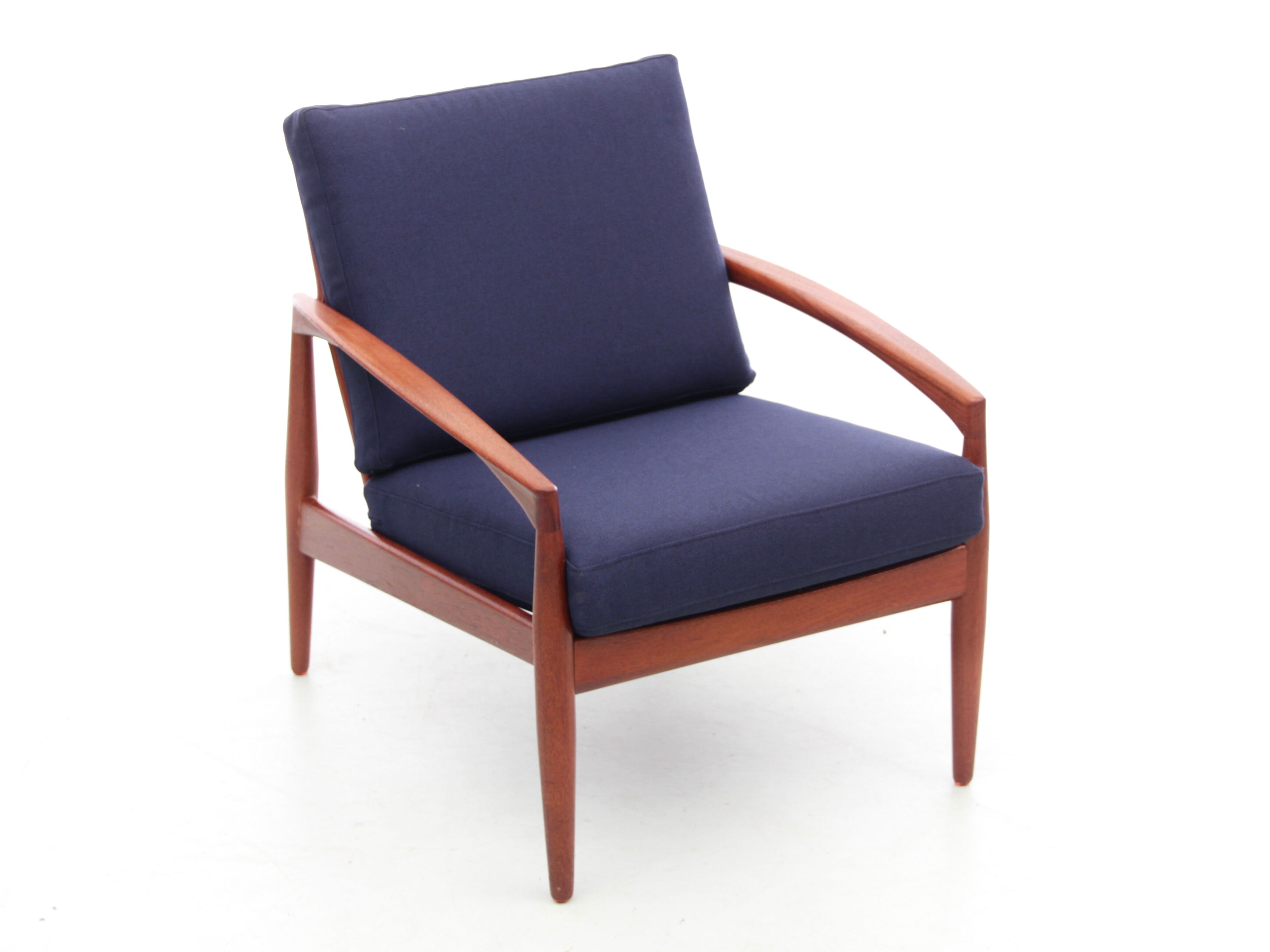 Fauteuil scandinave modèle 121 ou PaperKnive en teck