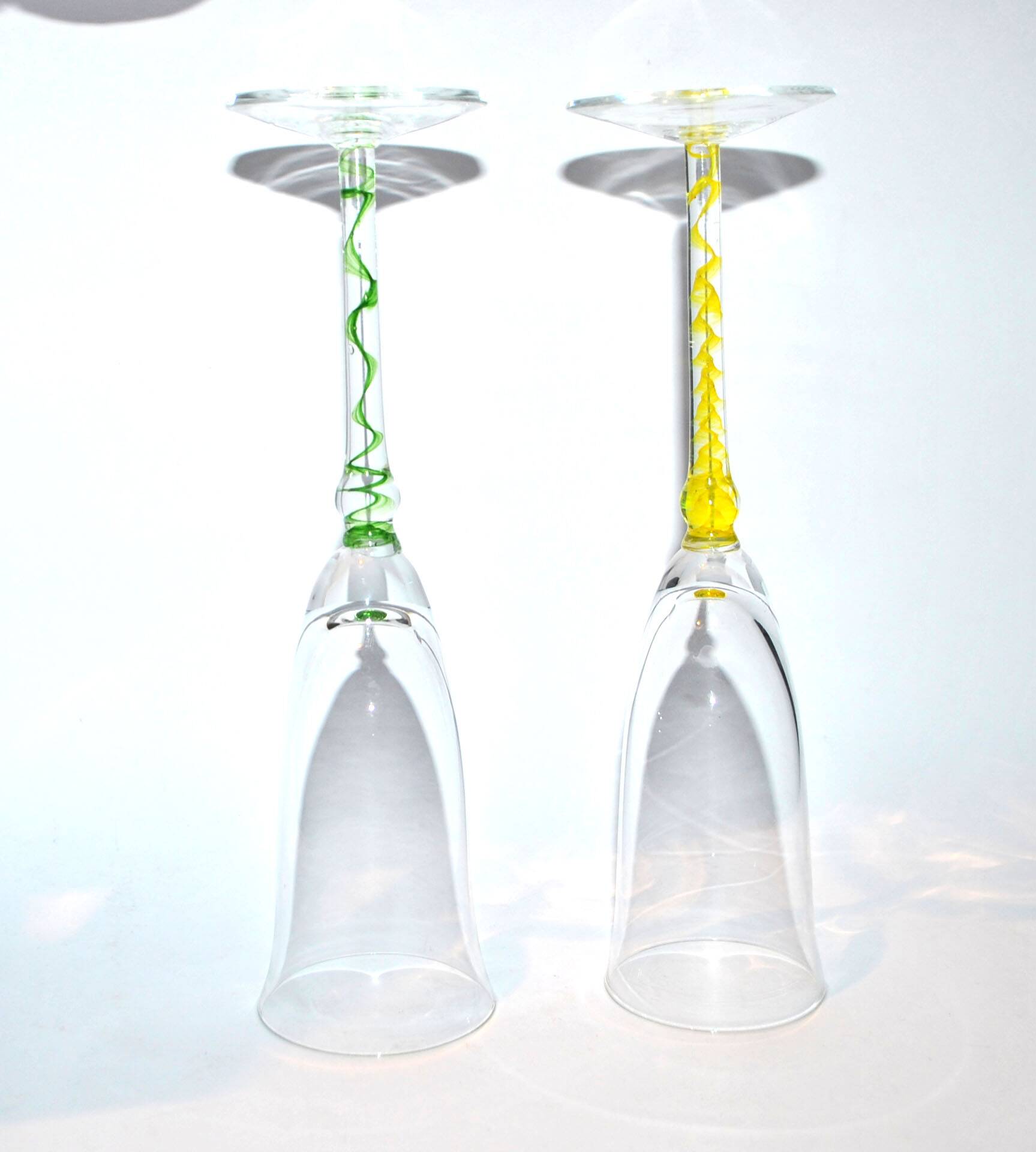 Murano set of 2 yellow green filigree glass champagne flutes