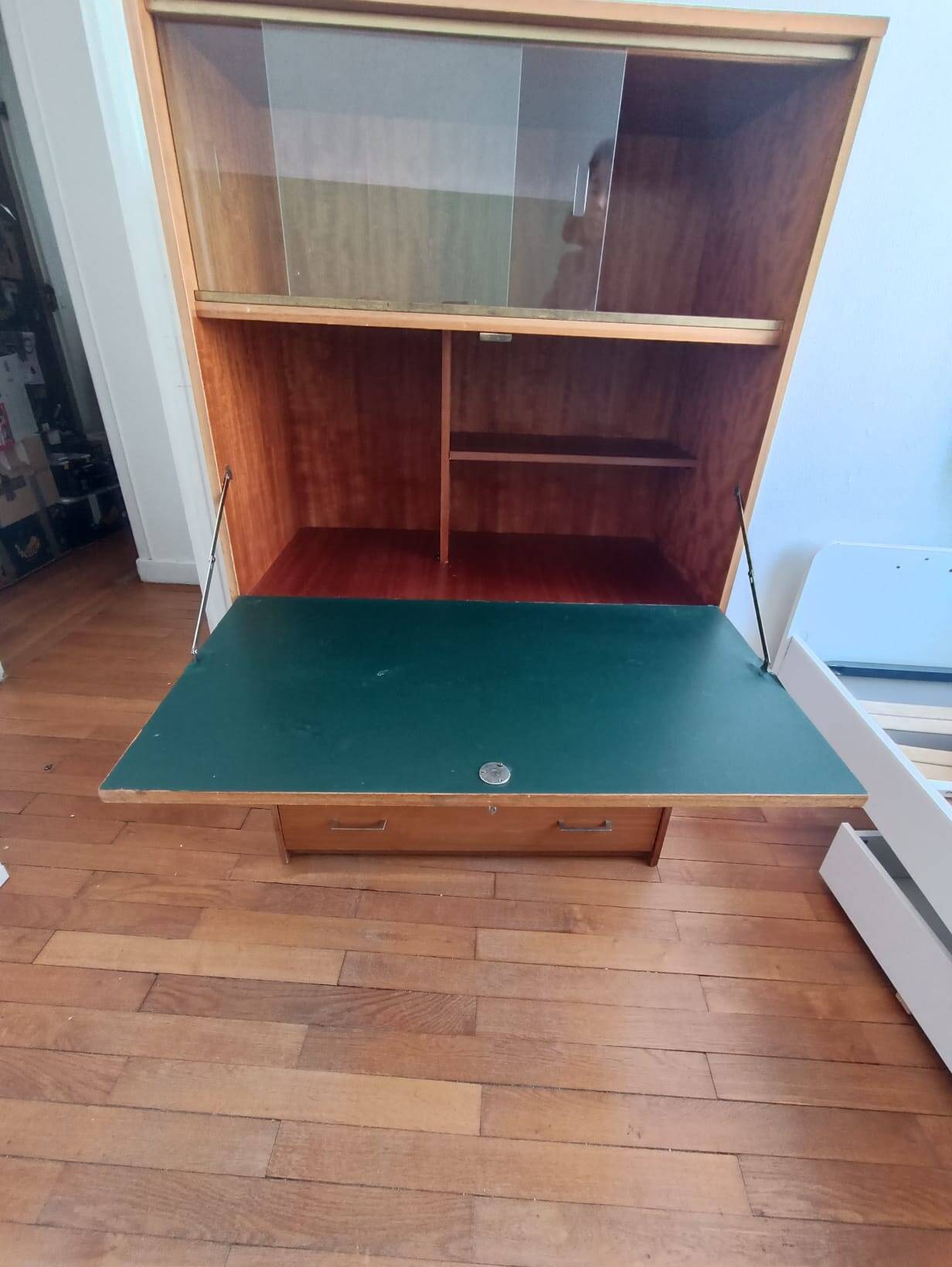 Brissac secretary in satin mahogany – French design from the 1960s.