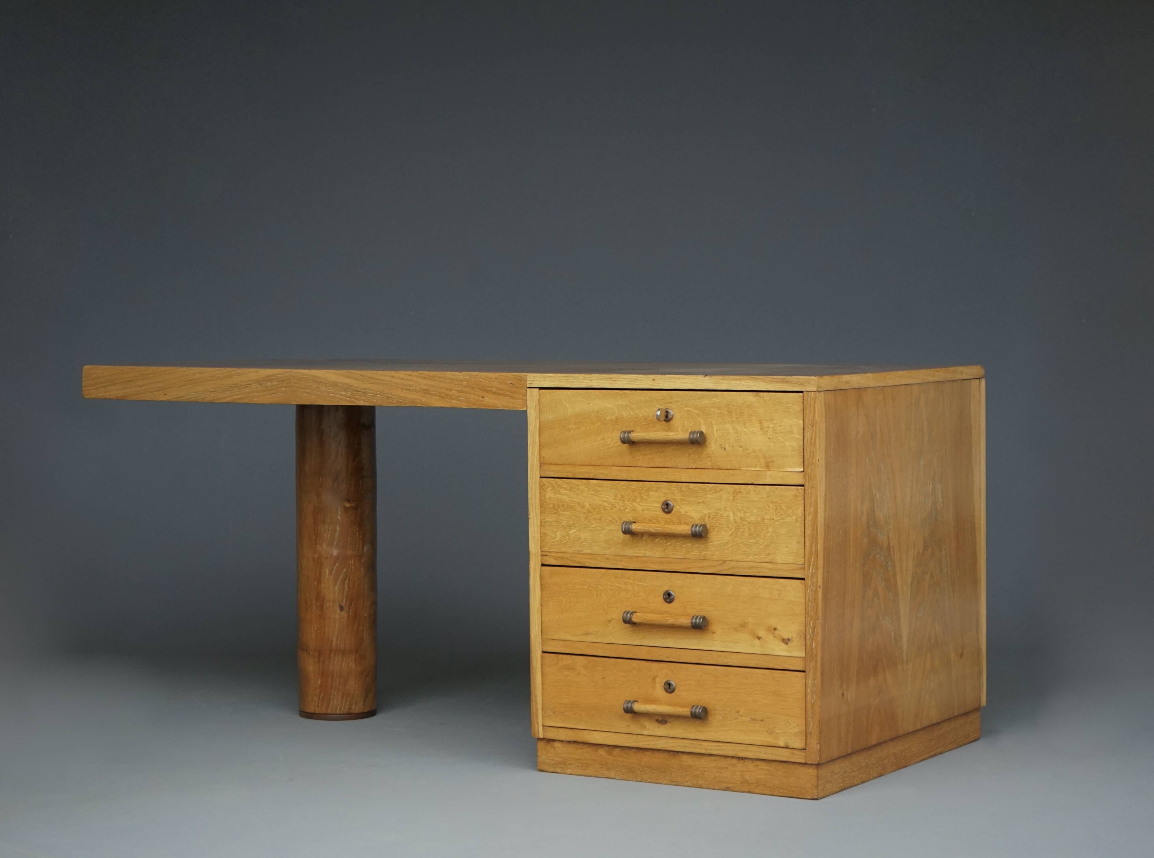 Exceptional Art Deco freestanding Desk. French 1930s