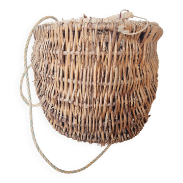 Ancienne besace de pêcheur en osier tressé – Panier rotin mural vintage