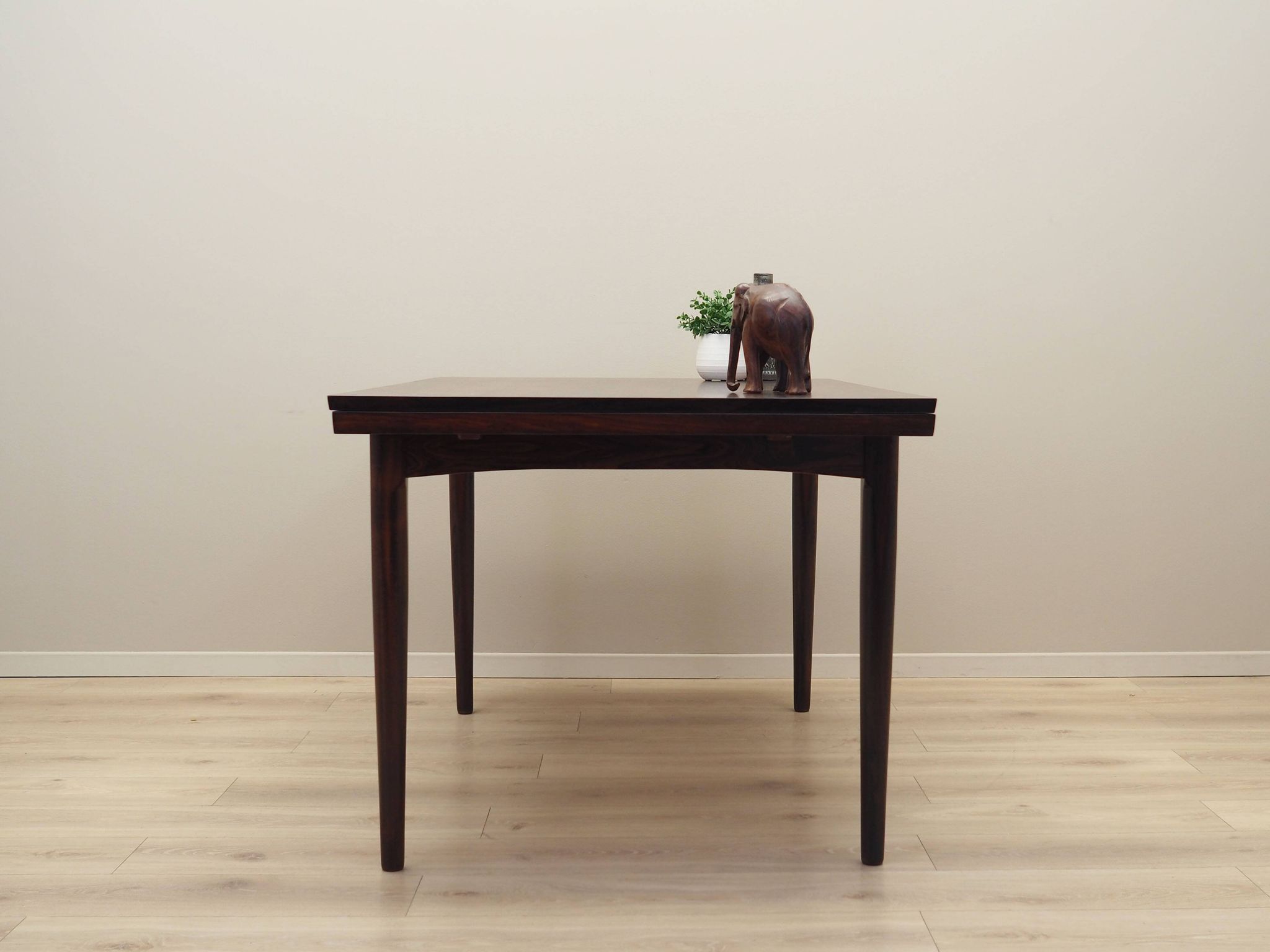 Rosewood table, Danish design, 1970s, production: Denmark