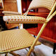 Chaise à bras dorée pliante