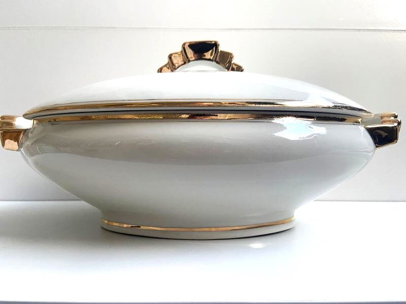 Soup Tureen Vegetable Dish Serving Plate Centrepiece Fine Porcelain Unmarked