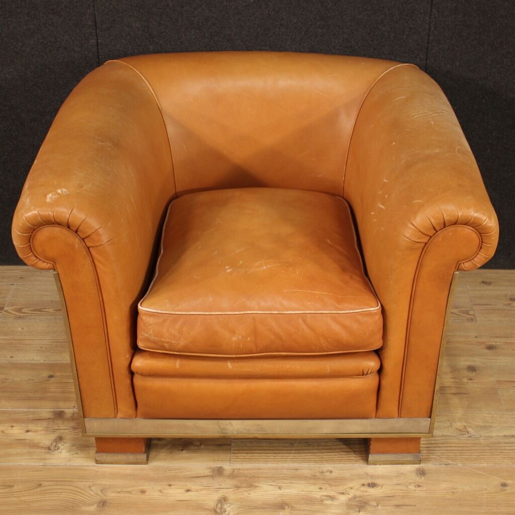 Italian design armchair in leather from the 70s