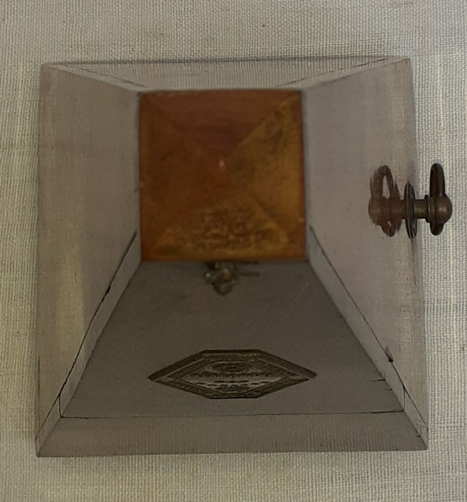 Metronome Maelzel in wood