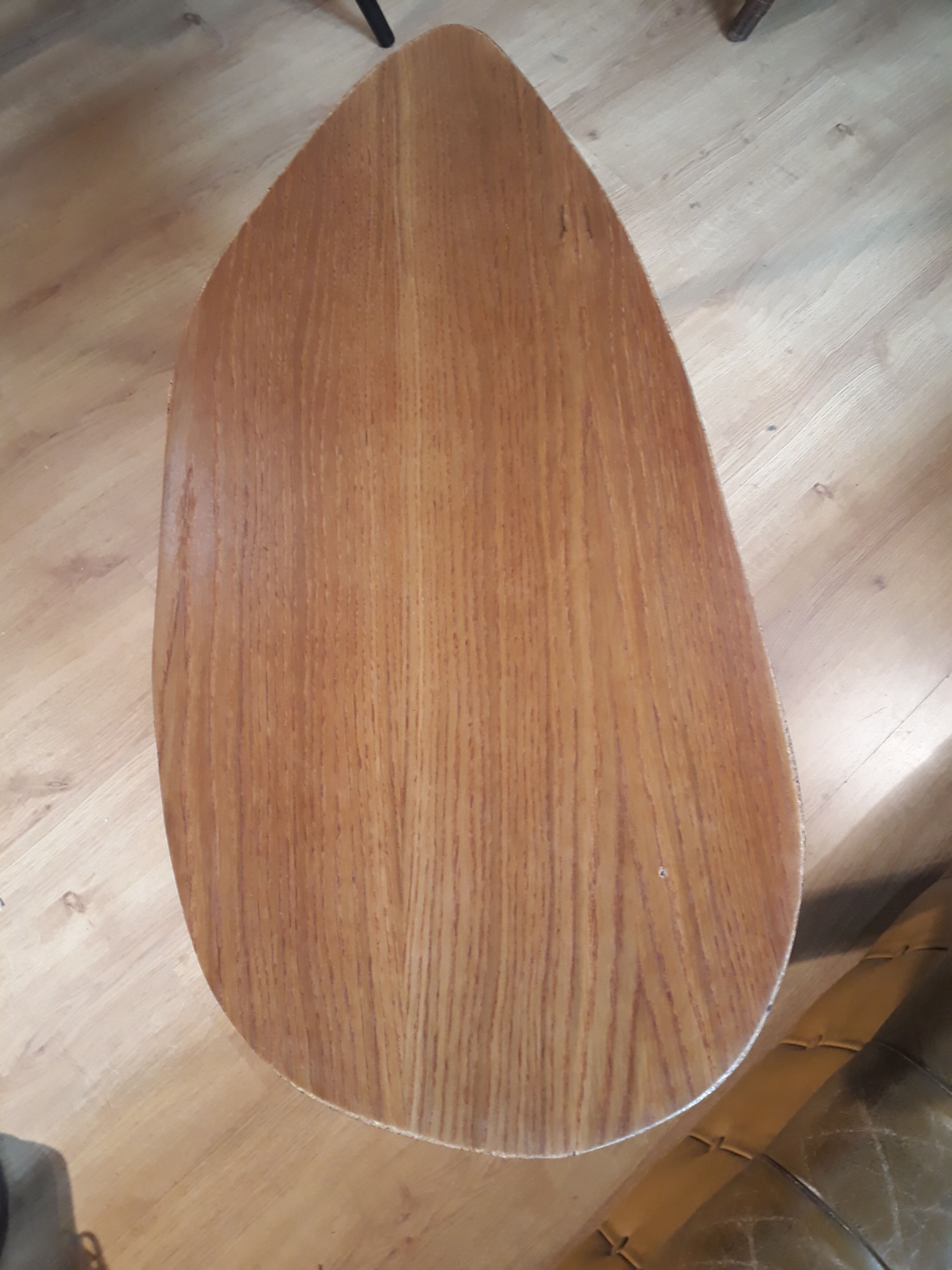 asymmetrical coffee table (free form) 1960 a 70 , plate blond foot conical foot 90x42xh49