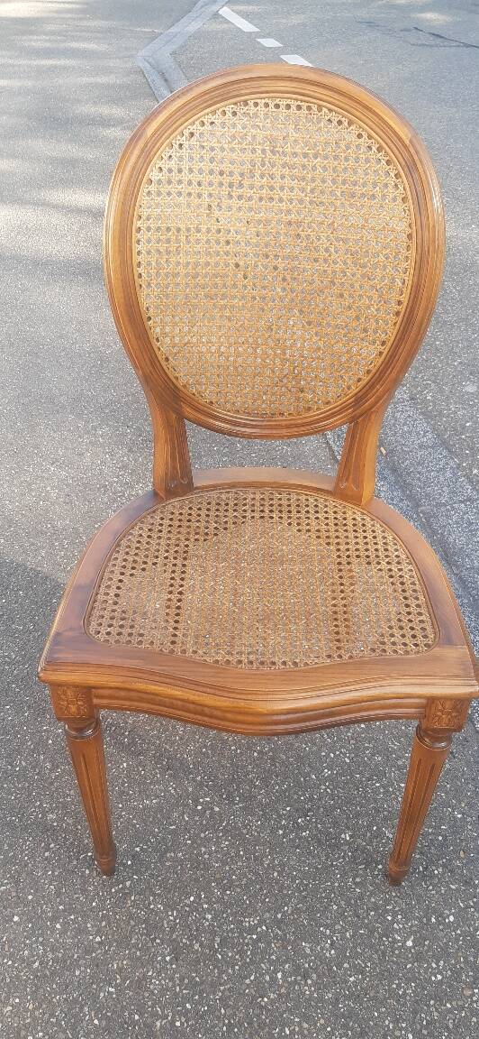 Set of 6 Louis XVI style medallion chairs