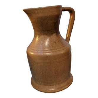 Ceramic pitcher