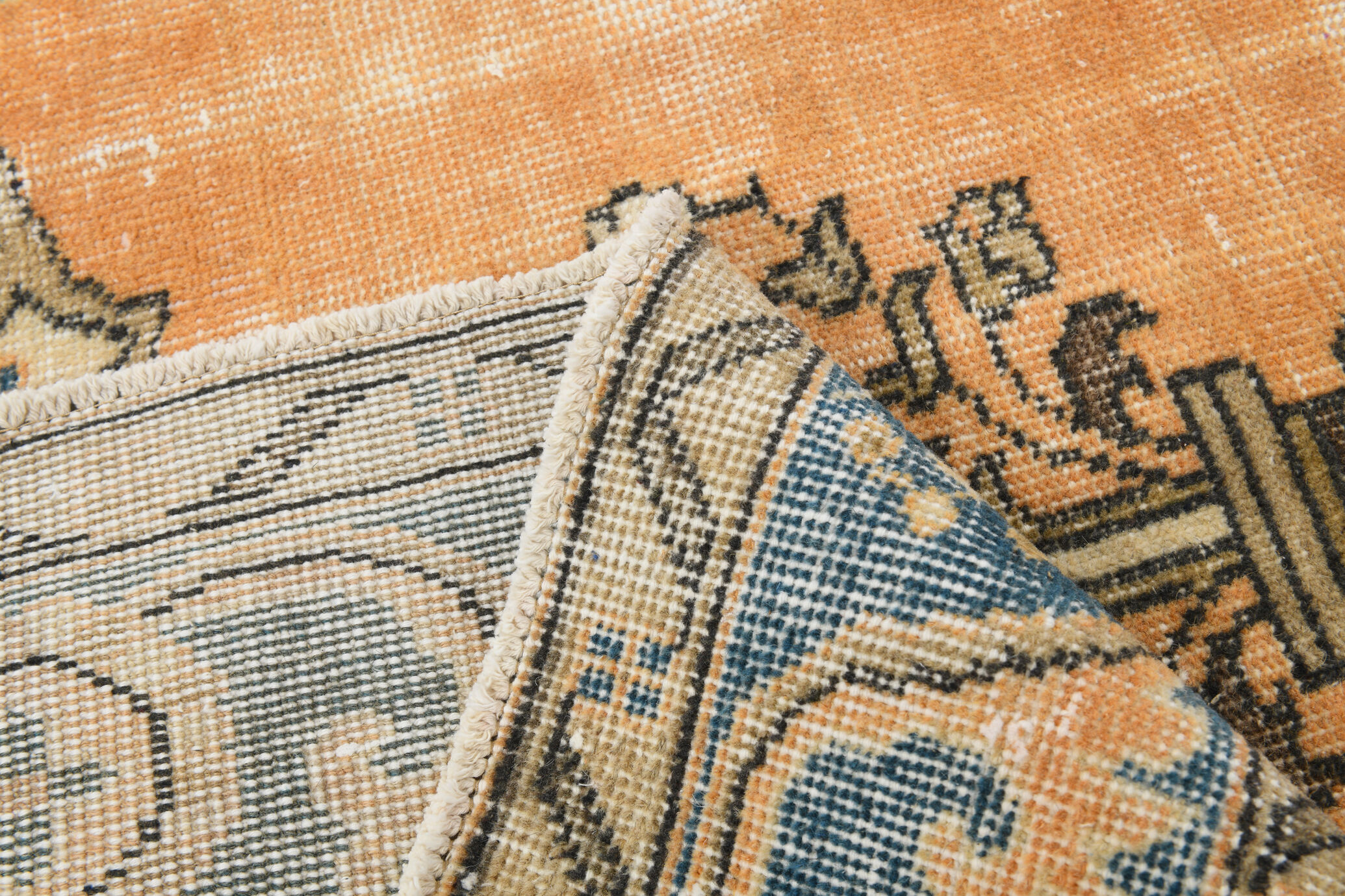 6x9 Antique Turkish Vintage Rug, 180x285Cm