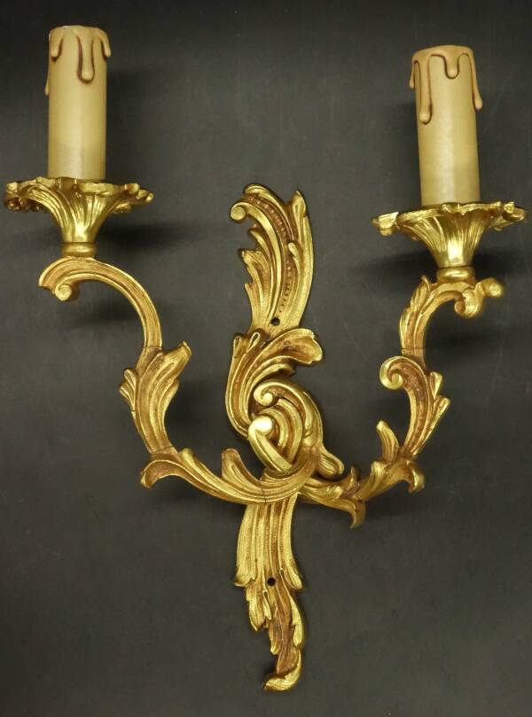 Pair of Louis XV style wall lights from Lucien GAU - gilded bronze
