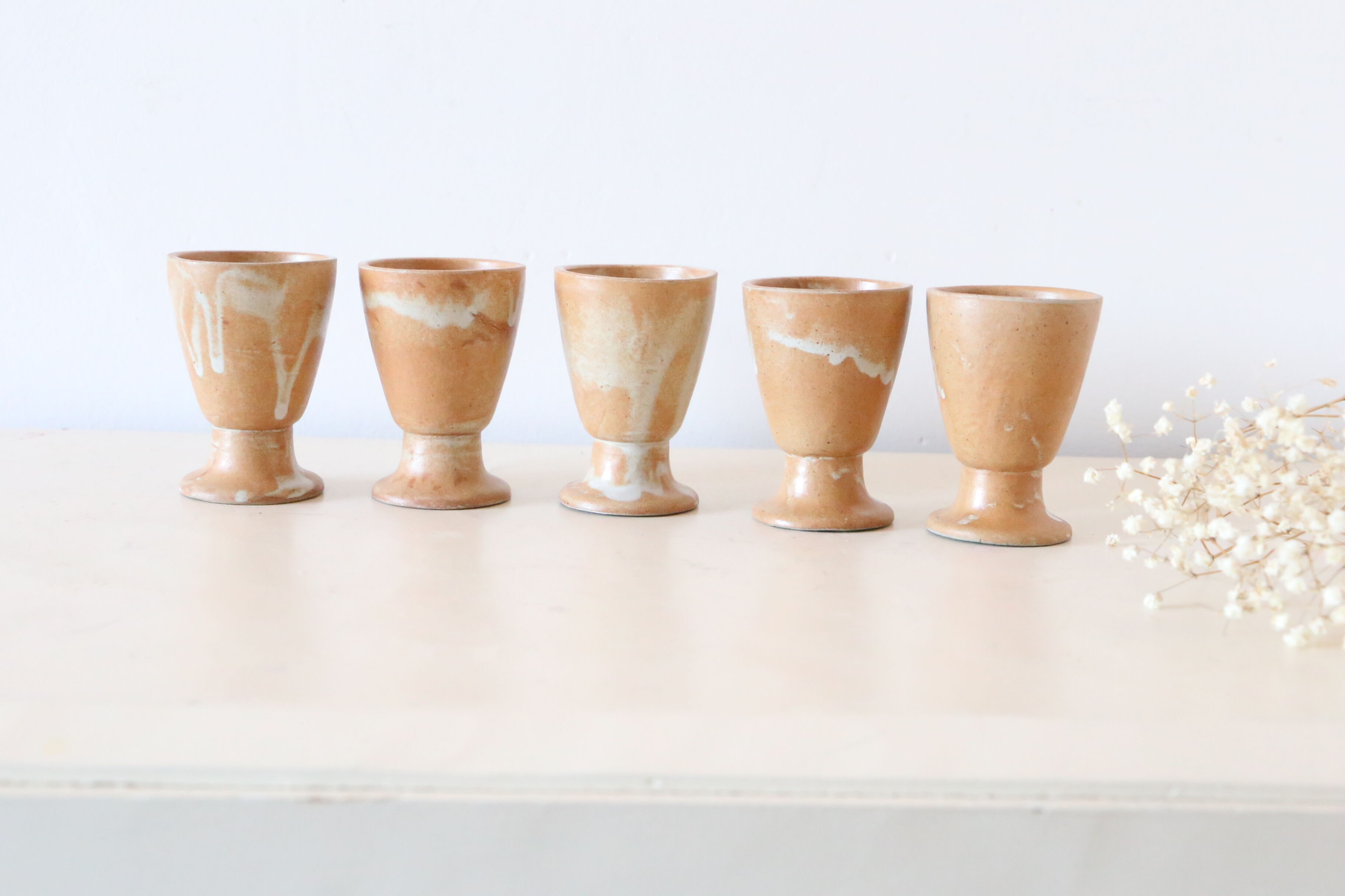 Set of 5 glasses on foot in sandstone, vintage