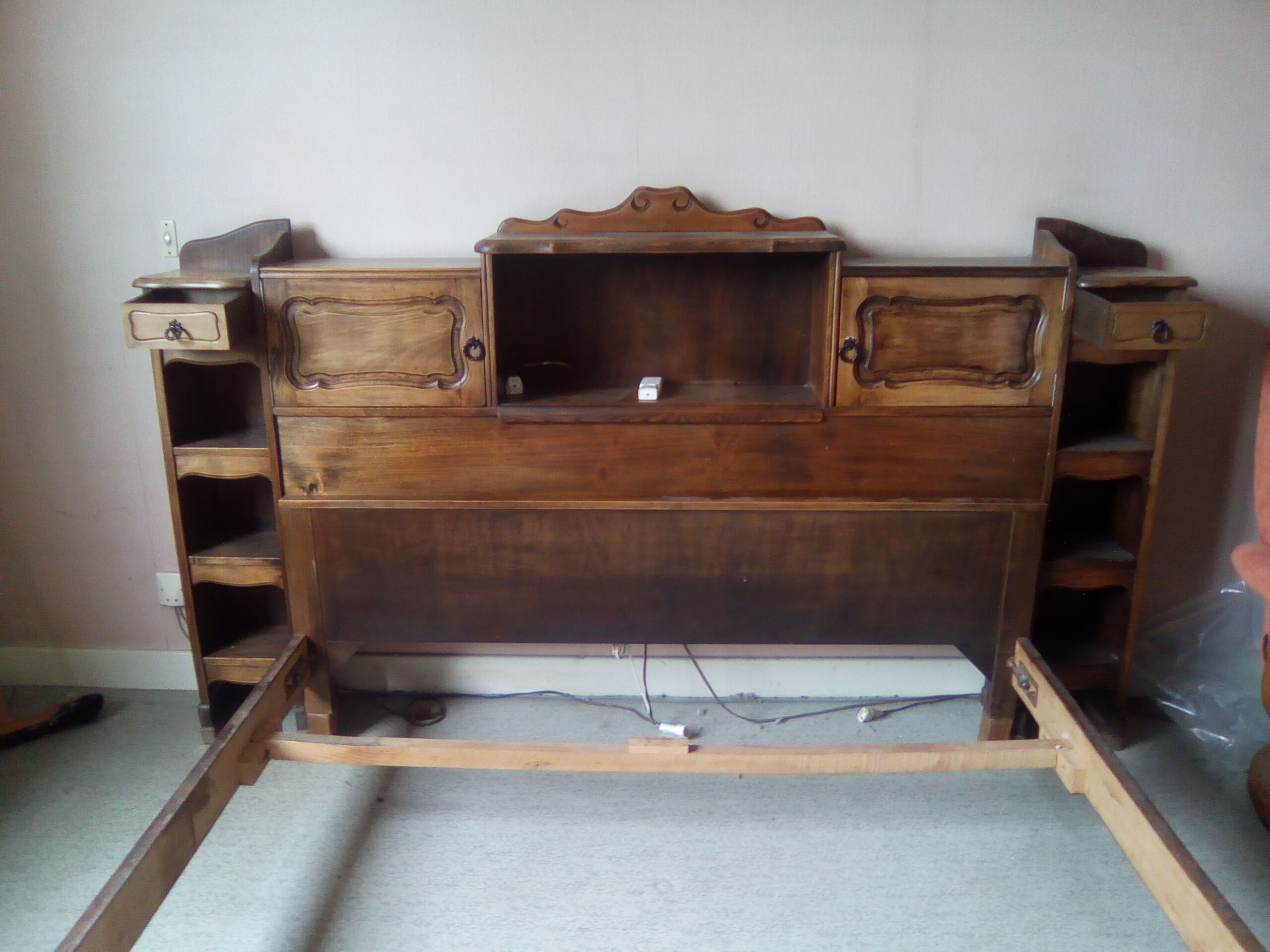 Louis XV style bed / regency in solid wood stained with cozy headboard.