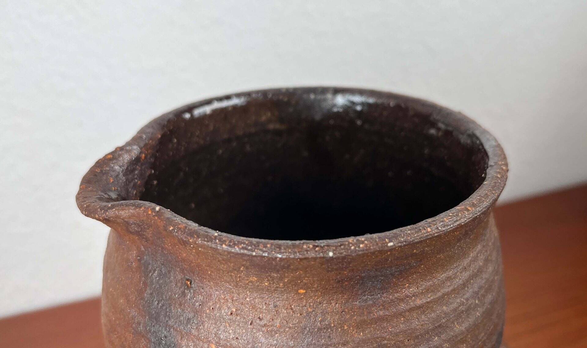 Carafe Vase de Pottery de Studio Allemand Brutaliste Mid-Century Modern par Gerhard Liebenthron, 1974