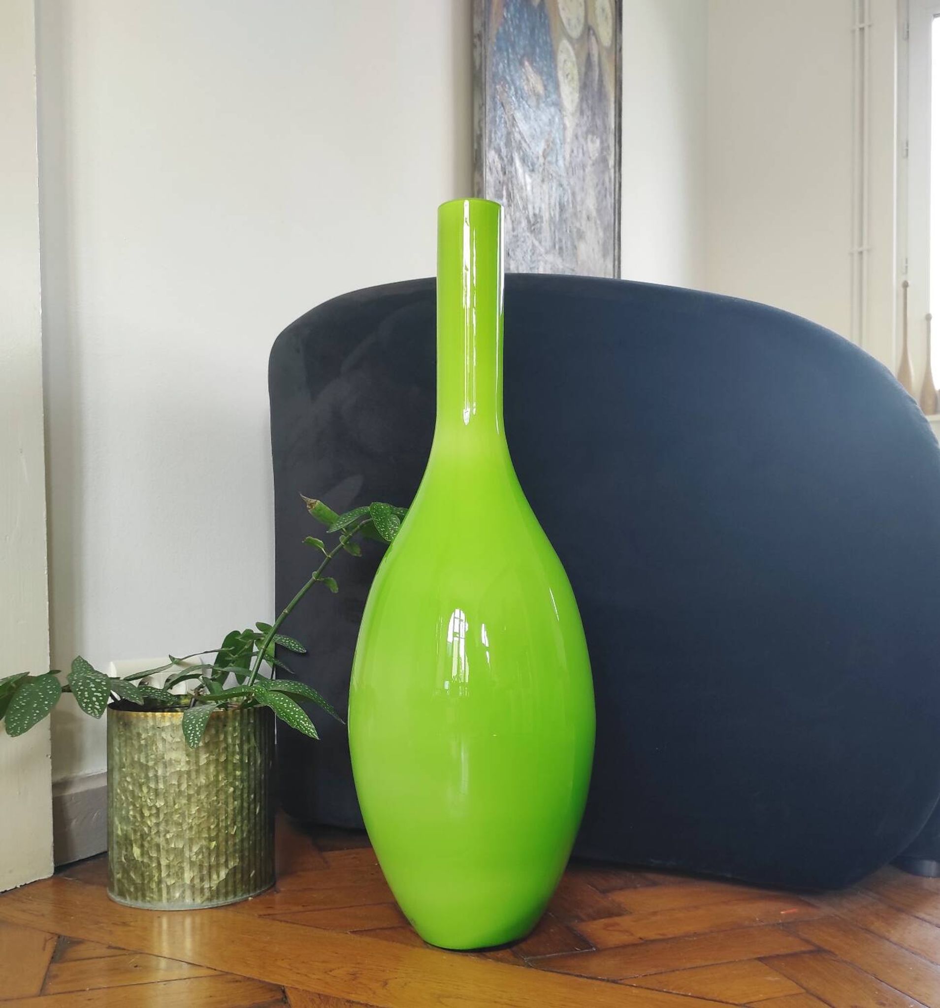 Grand vase bouteille géant en verre doublé vert pomme (66 cm)