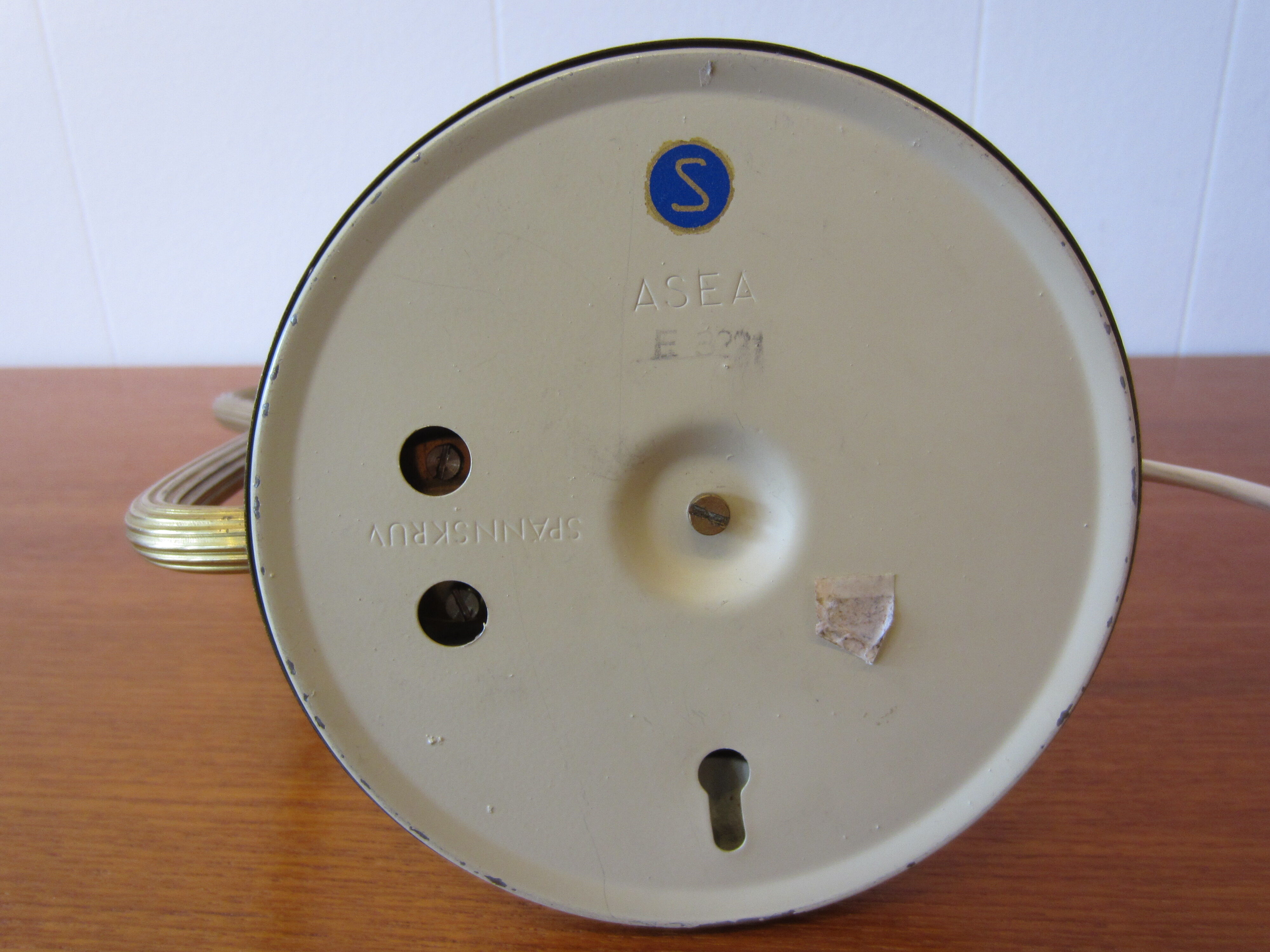 Scandinavian asea desk lamp