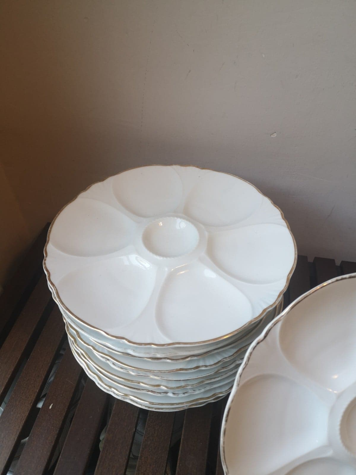 12 huitres porcelain plates from Limoges circa 1970