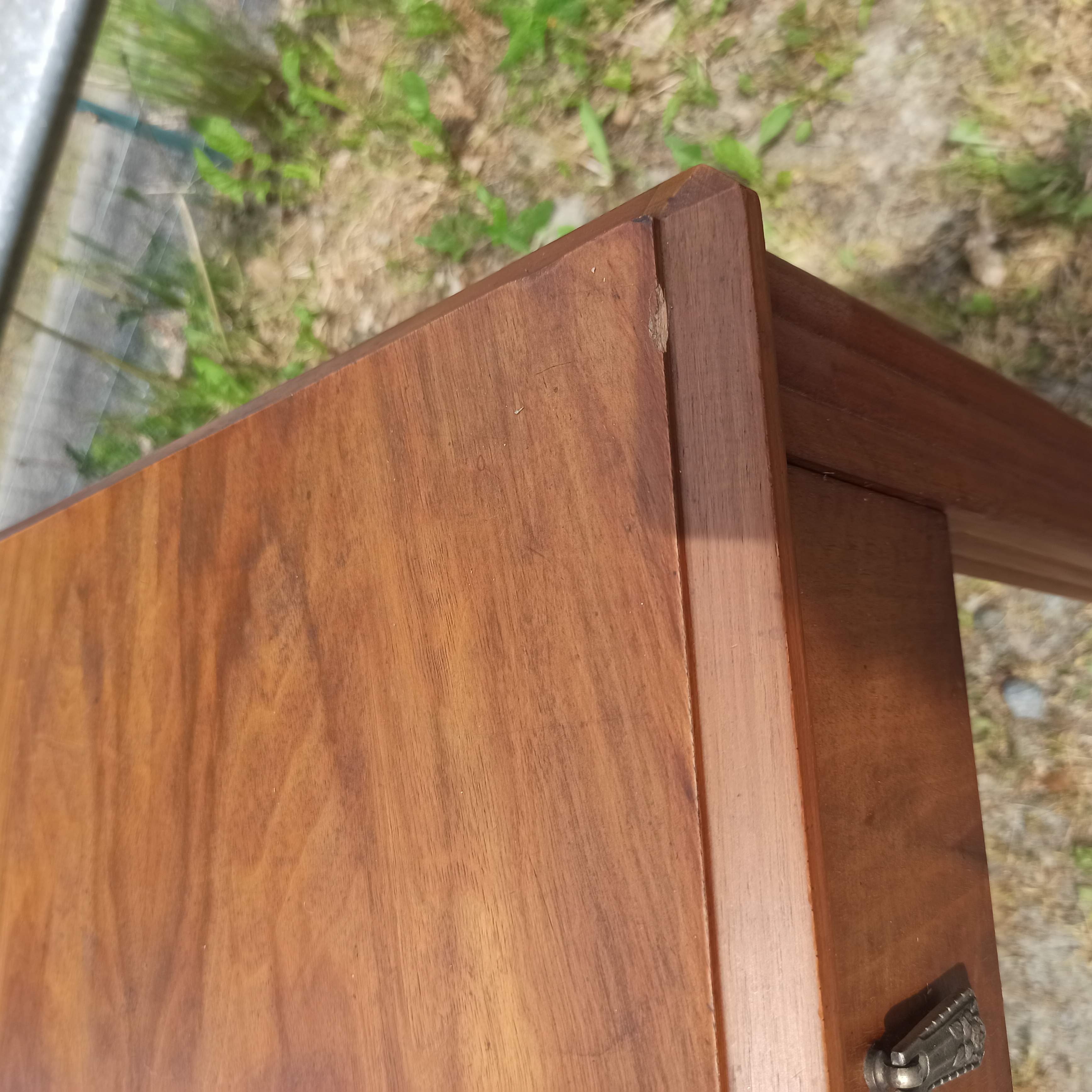 Bureau table des années 50 Art Déco tiroir en façade