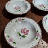 Deep plates series of six Niderviller stoneware, 20th century Cassandre decoration