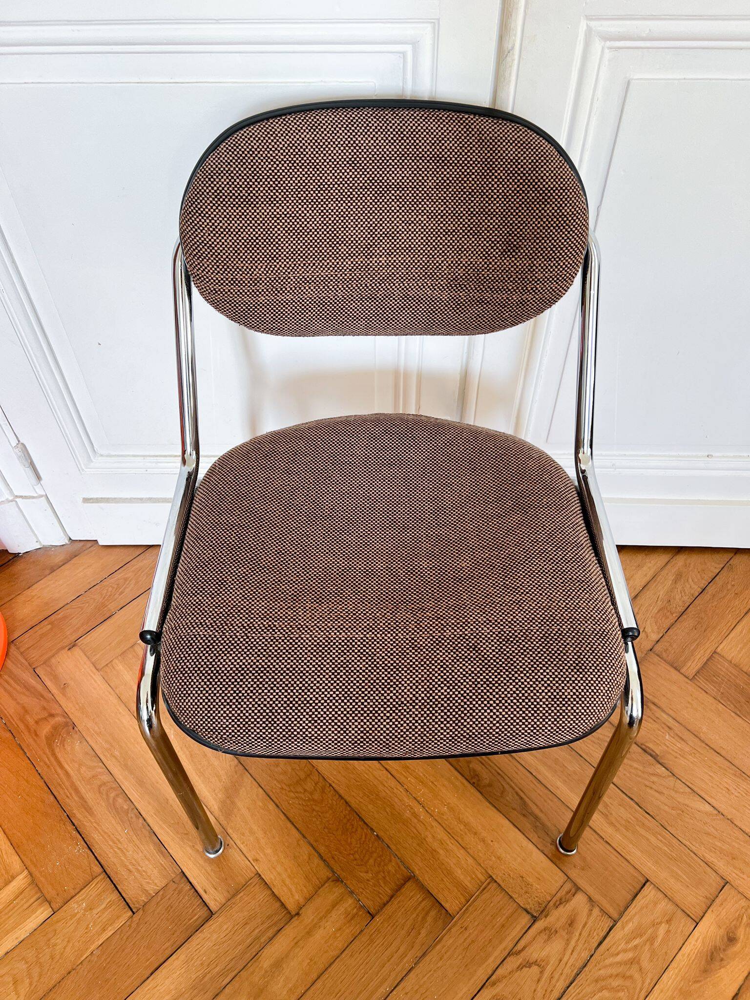 Vintage 80s office chair