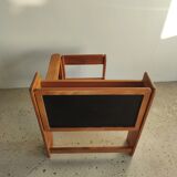 Foldable pine children's desk