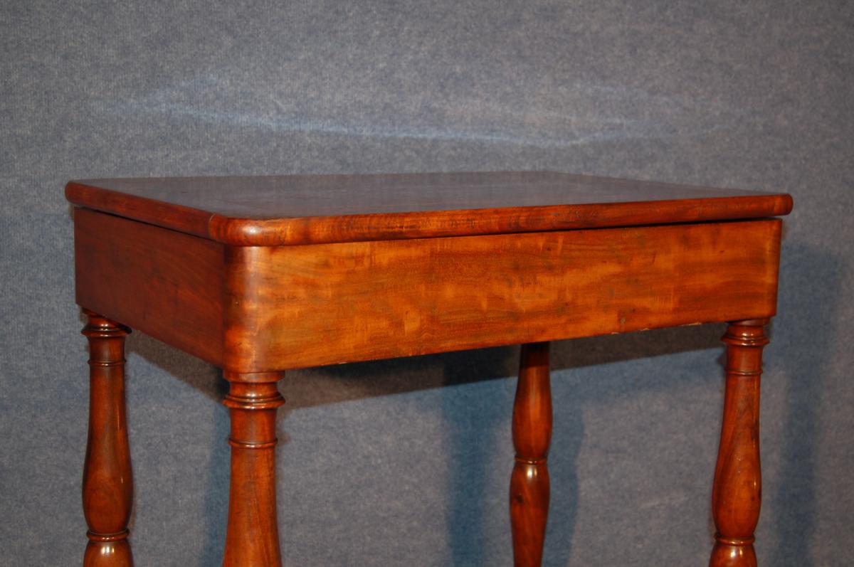 Small table with Jacob legs in mahogany, early 19th century