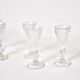 Set de 8 verres à liqueur en verre moulé