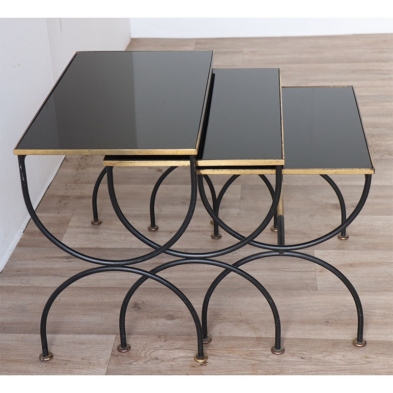 Vintage nesting tables in metal and black opaline glass 1950