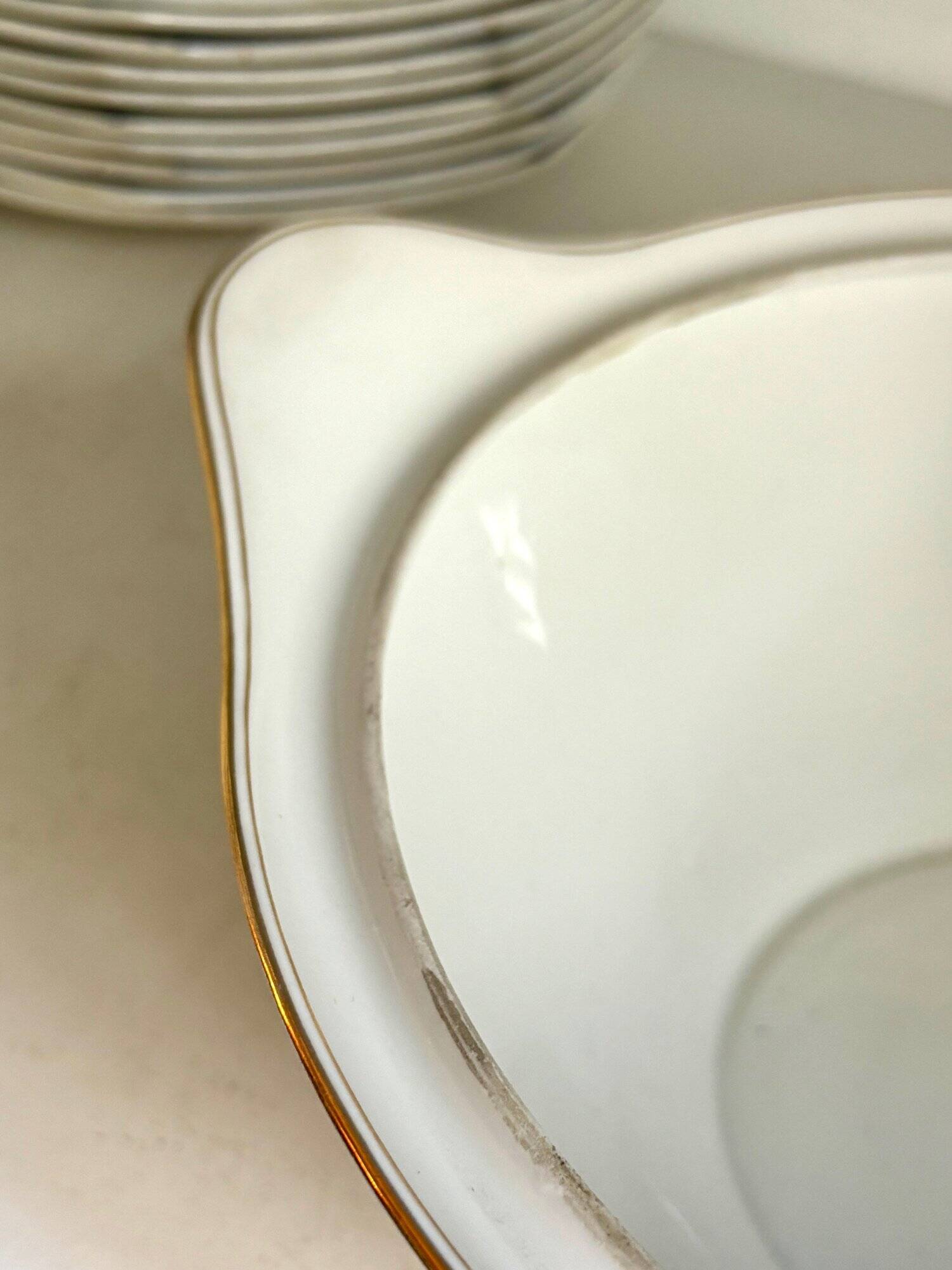 Pillivuyt white and gold porcelain eared salad bowl, "Eva" service