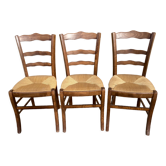 3 mulched chairs