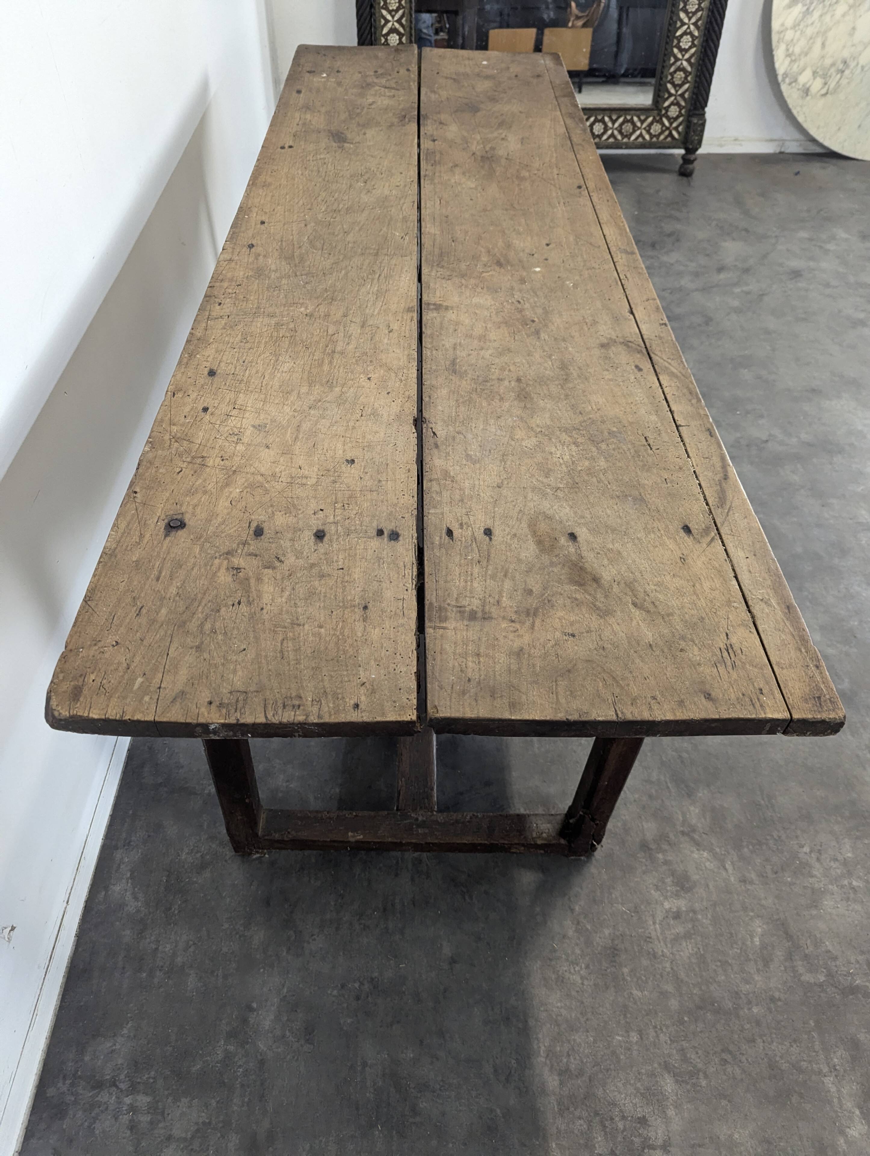 Table de ferme rustique