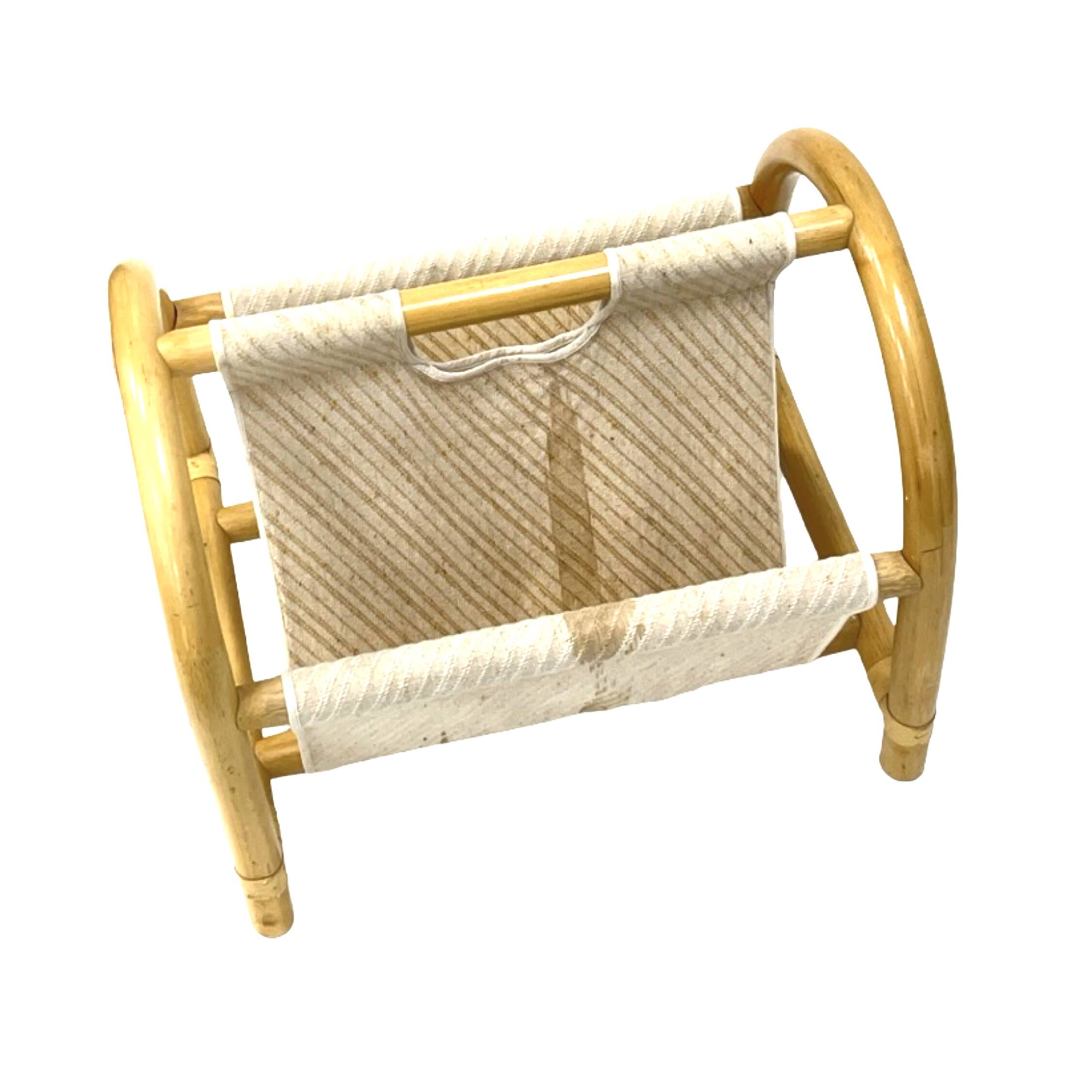 Vintage bamboo magazine rack – boho style / Mid-Century Modern, 1970s