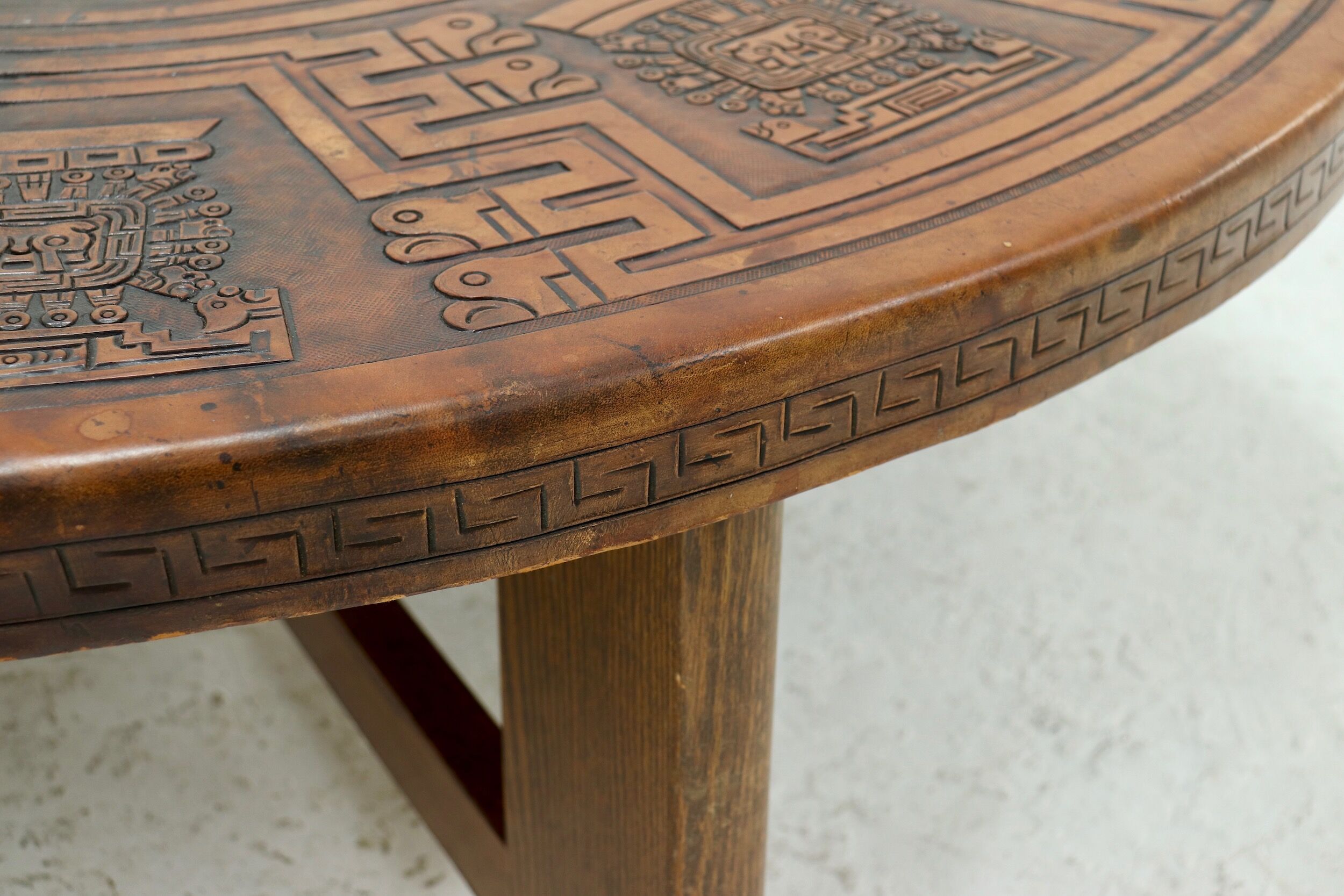 Round Coffee Table by Angel Pazmino for Muebles de Estilo 1960s