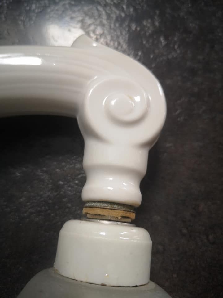Wall lamp old white porcelain art deco bathroom 1920 tulip engraved glass