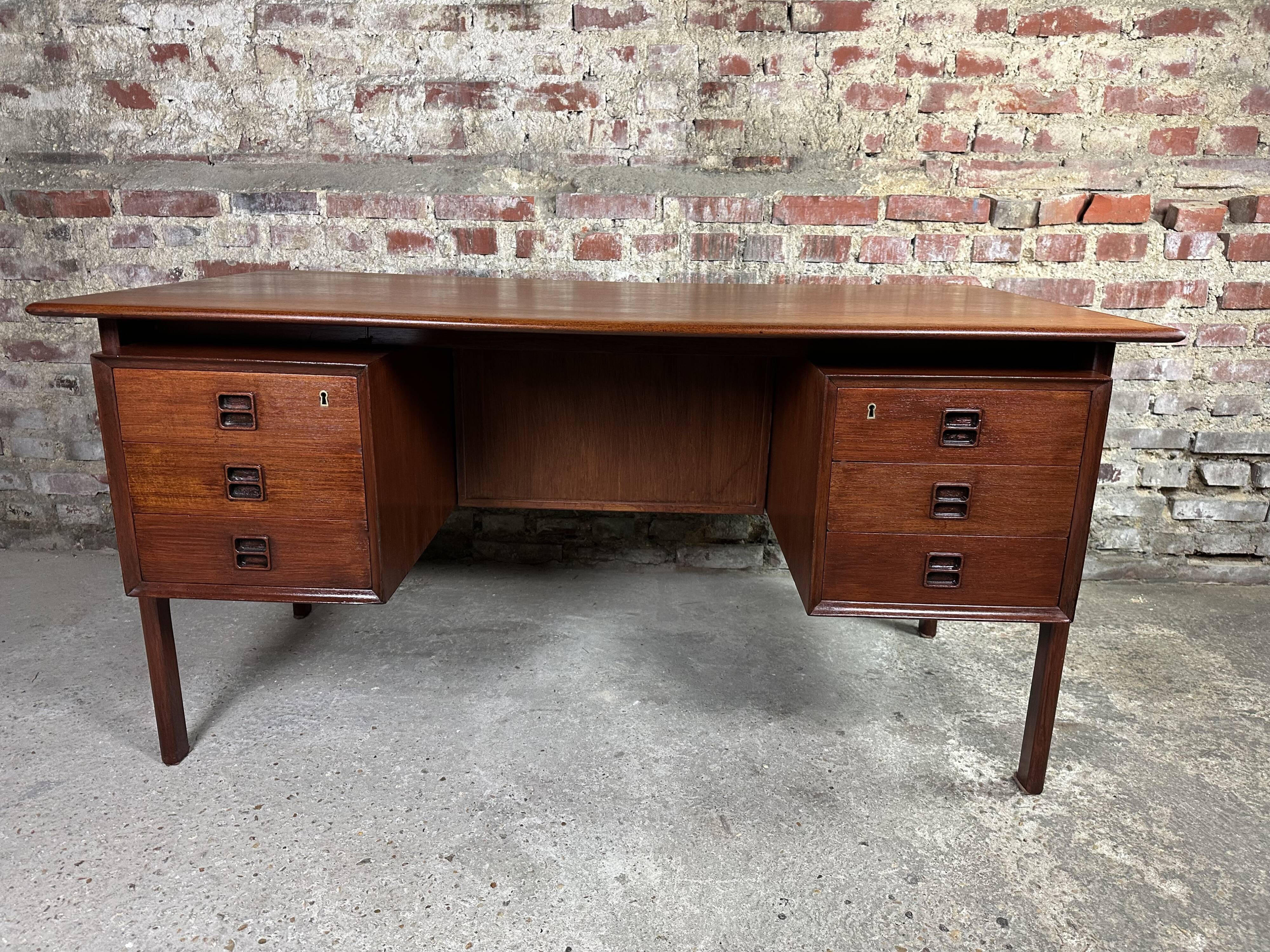 Scandinavian desk by Arne Vodder for Sibast, 1960