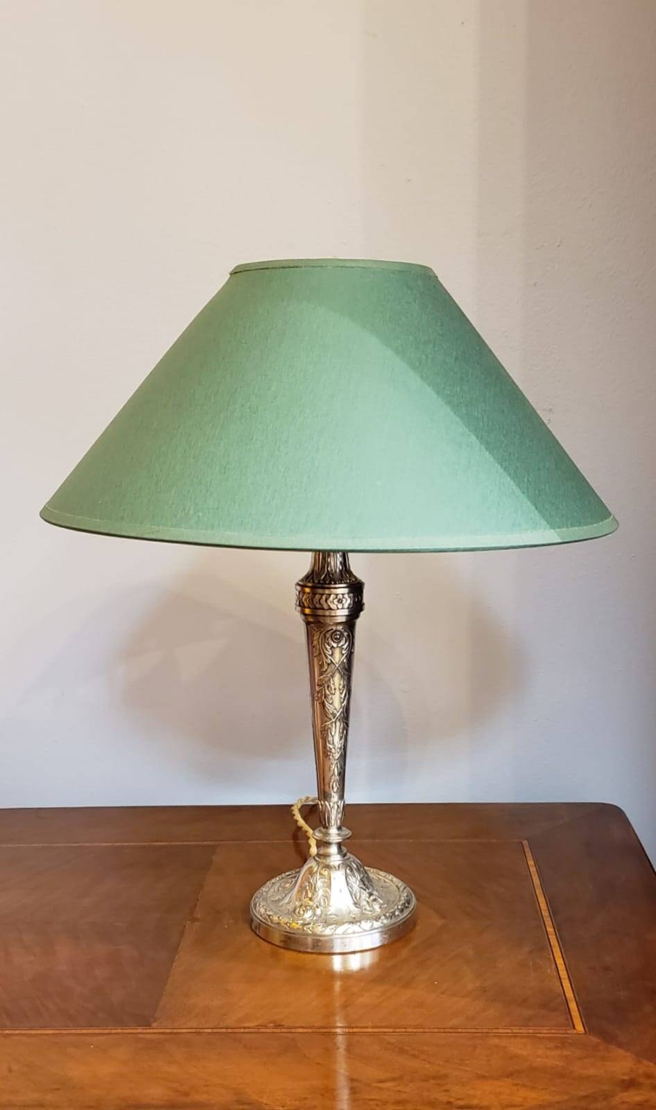 Lampe d'époque 1900 en métal argenté