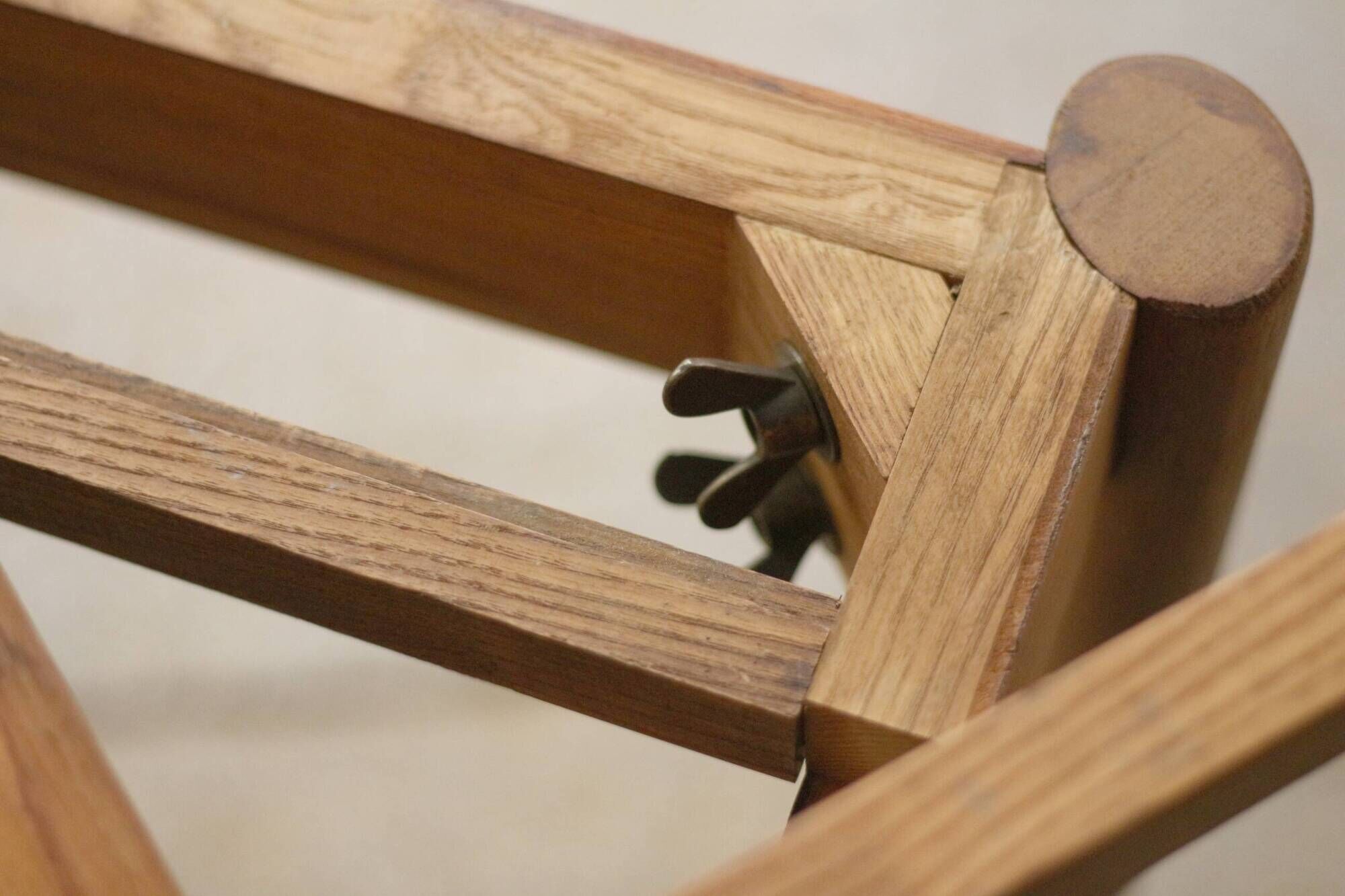 Succession LACOSTE: extendable table 311 by Borge Mogensen, 1950s/60s.
