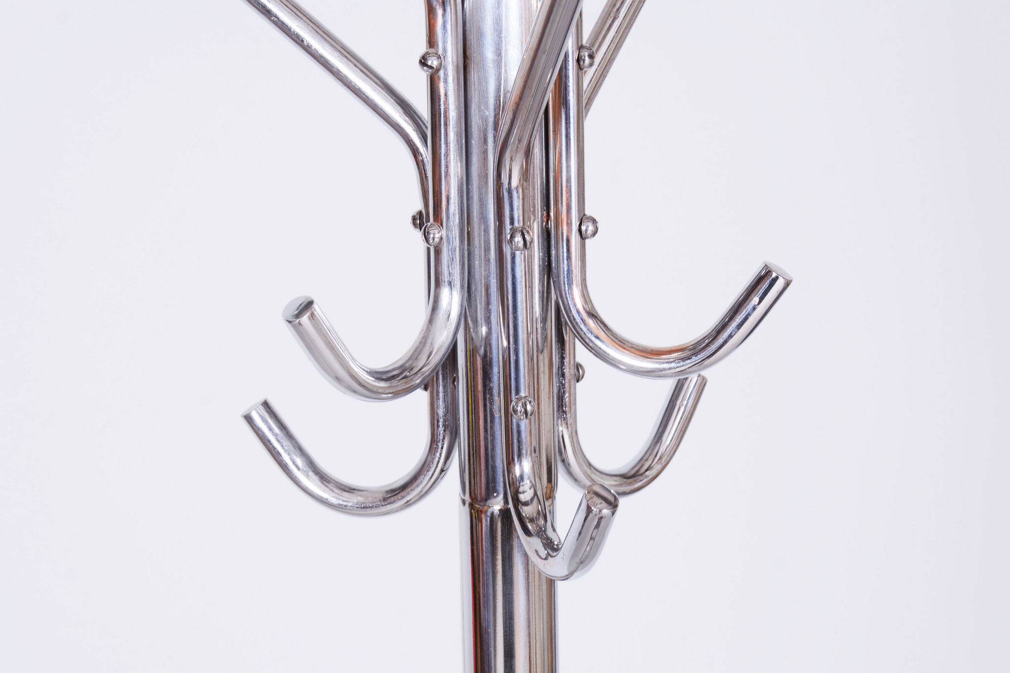 Portemanteau Bauhaus restauré, acier chromé, Tchéquie, années 1930