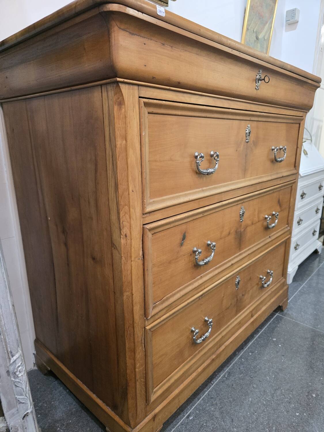 Grande commode en sapin style Louis philippe