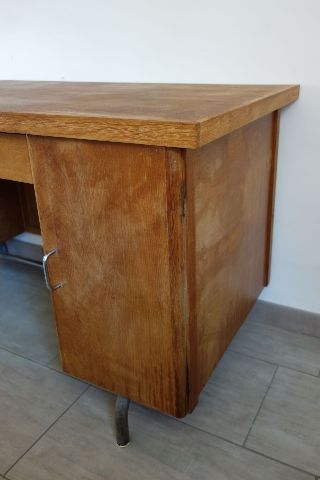 Vintage schoolmaster office