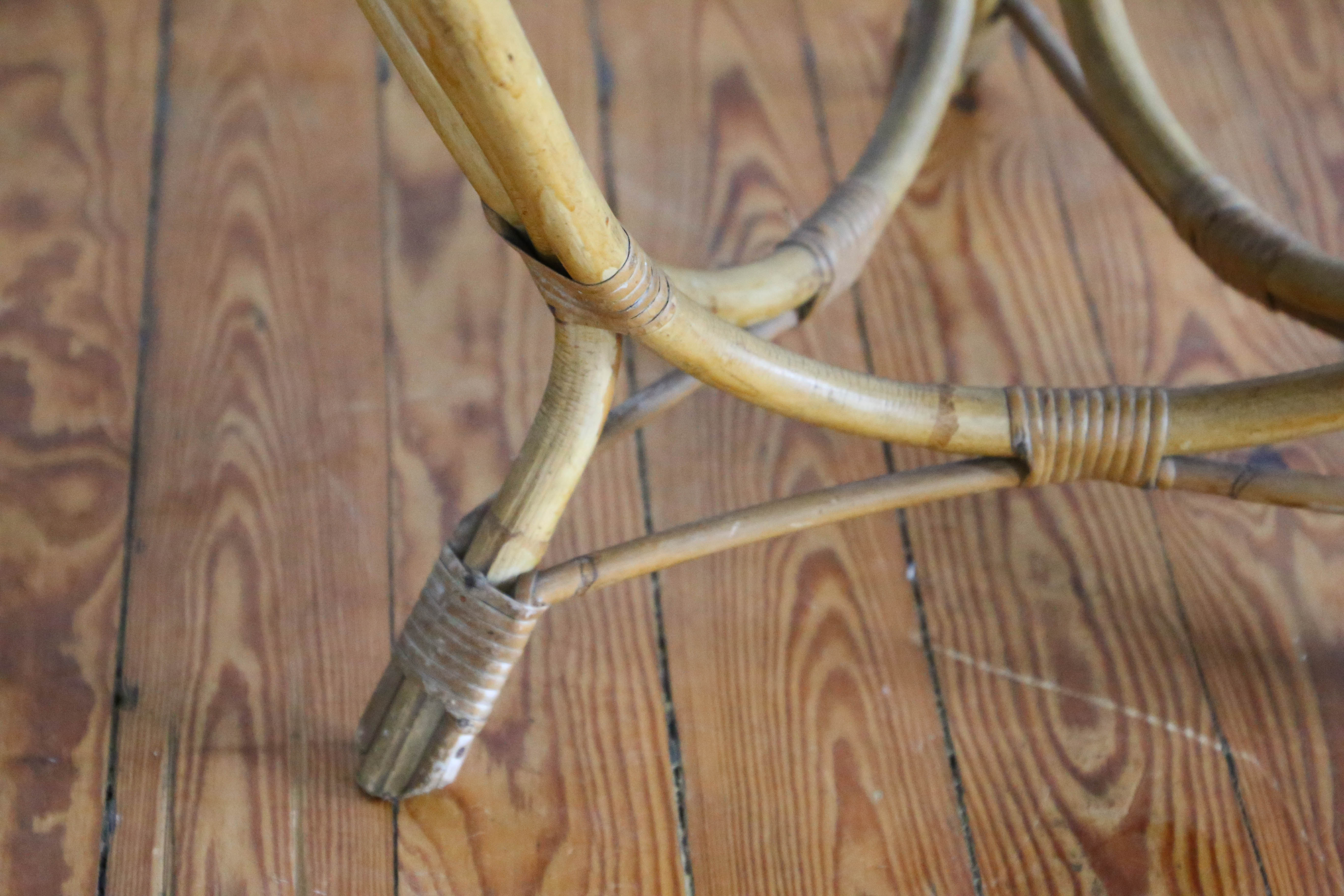 Nice rattan coffee table, vintage