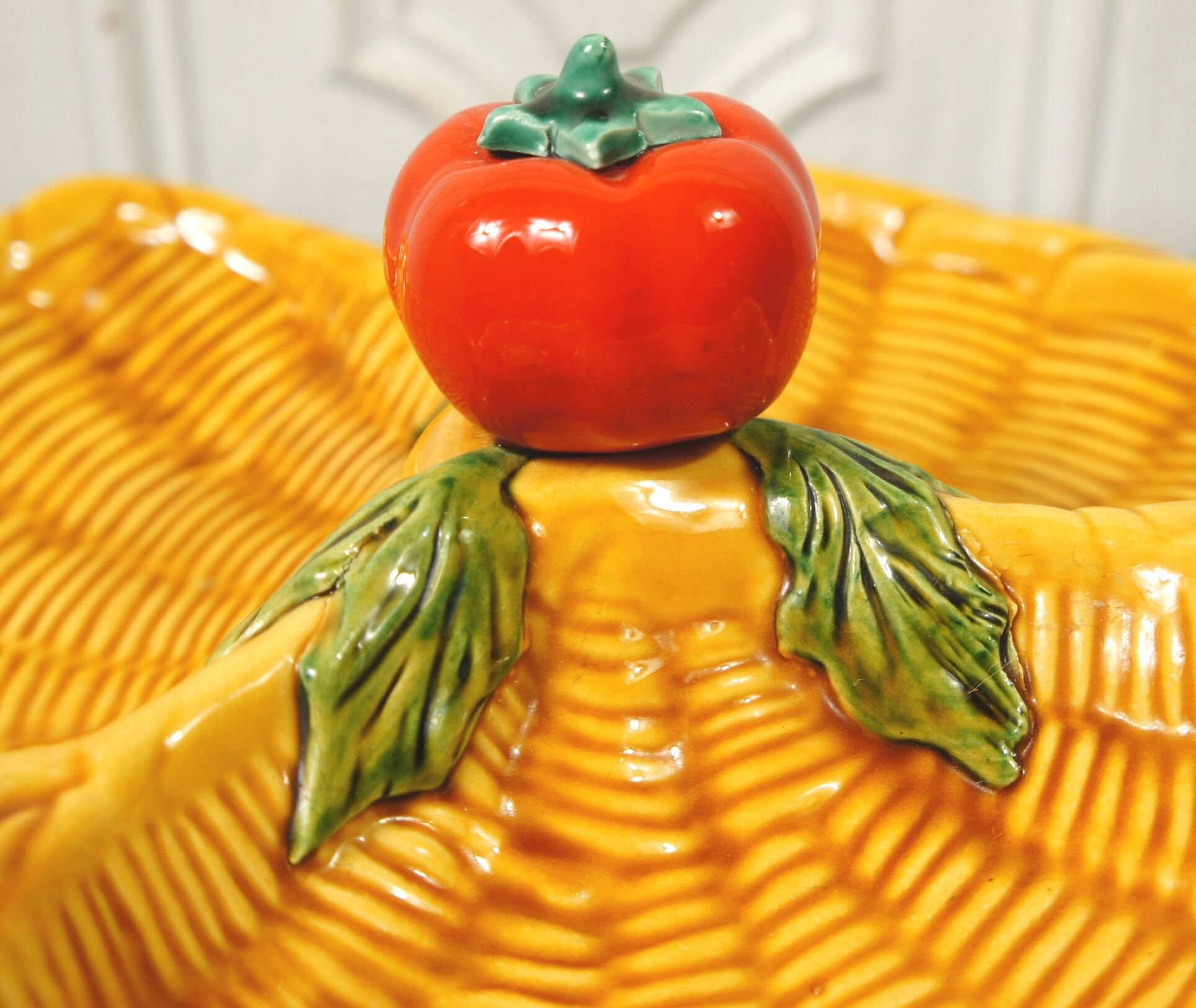 "Beggar" service dish at old Vallauris