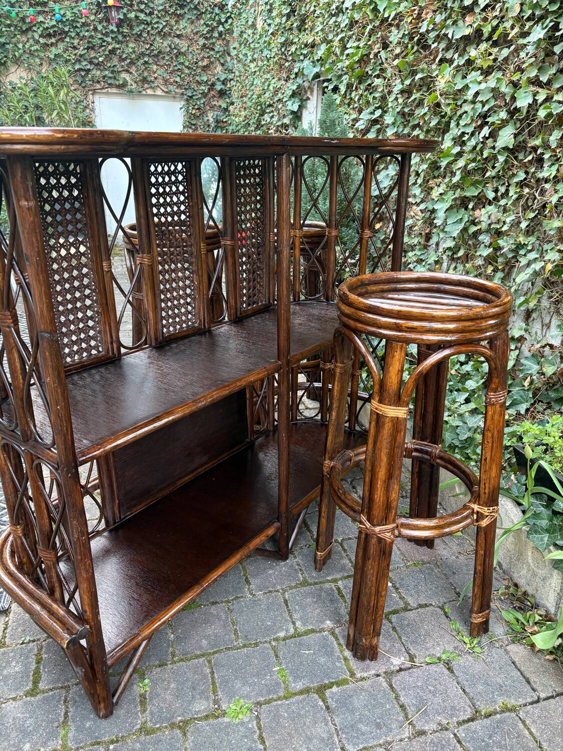 Rattan bar and vintage stools