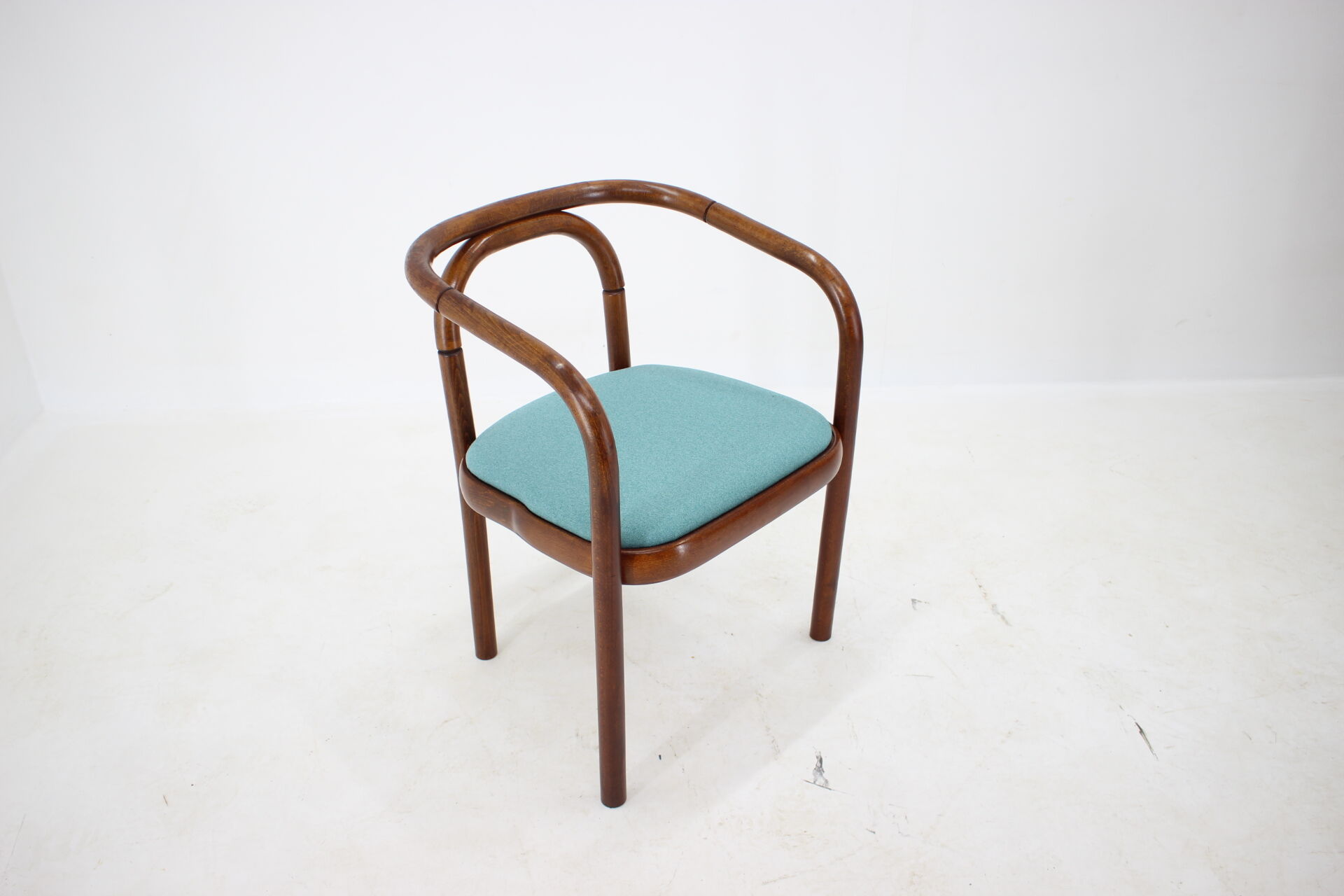 Vintage bentwood chair Ton, Czechoslovakia