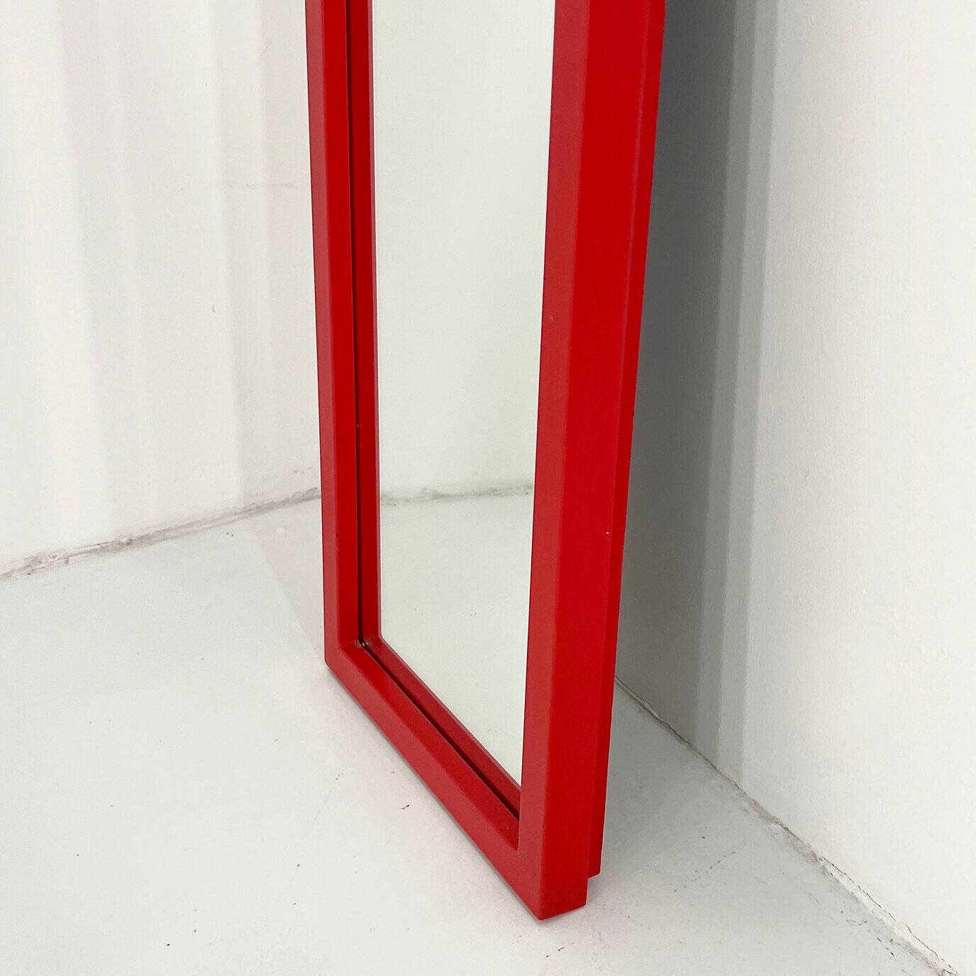Pair of red mirrors by Anna Castelli Ferrieri for Kartell 1980